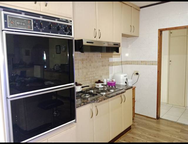 3 BEDROOM FREESTANDING FOR SALE IN ALLANDALE